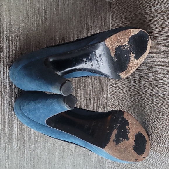 Marc by Marc Jacob's Blue Suede Retro Heels - Picture 5 of 6